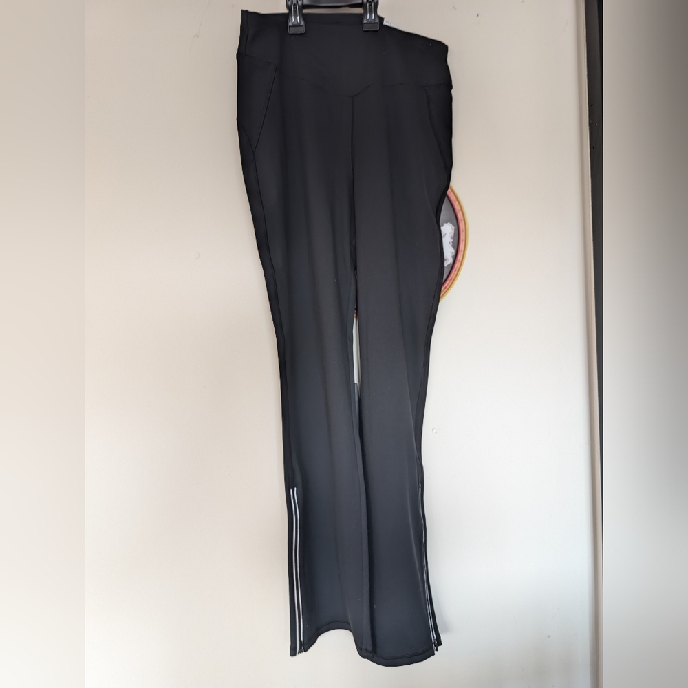 Black Flared Legging